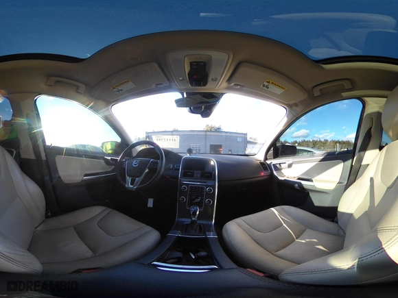 2016 Volvo XC60 T5 Drive-E Premier with VIN YV440MDK3G2915618, listed as a IAAI auction lot 41112381 with 75,720 mi miles. Bid and sale history available at carsss.com. Image 21.