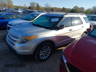 2015 Ford Explorer XLT with VIN 1FM5K7D88FGB56453, listed as a IAAI auction lot 41893577 with 177,621 mi miles and . Bid and sale history available at carsss.com. Image 2.