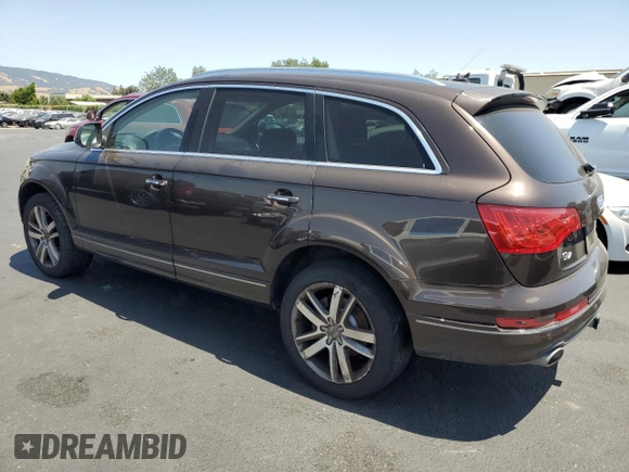 2013 Audi Q7 Premium Plus z VIN WA1LMAFEXDD013454, wystawiony jako Copart lot #61306685 z przebiegiem 171 387 mil mil oraz Czysty tytuł • Clean title. Historia ofert i sprzedaży dostępna na DreamBid. Obrazek 2.