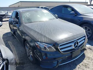 2019 Mercedes-Benz E 300 with VIN WDDZF4JB3KA595751, listed as a IAAI auction lot 42696172 with 42,350 mi miles and . Bid and sale history available at DreamBid. Image 1.