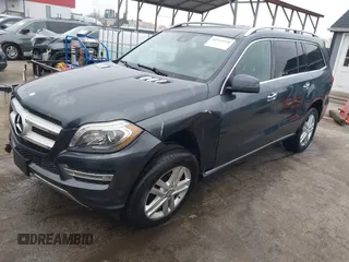 2015 Mercedes-Benz GL-Class GL 450 with VIN 4JGDF6EE7FA516507, listed as a IAAI auction lot 41543310 with 186,164 mi miles. Bid and sale history available at carsss.com. Image 2.