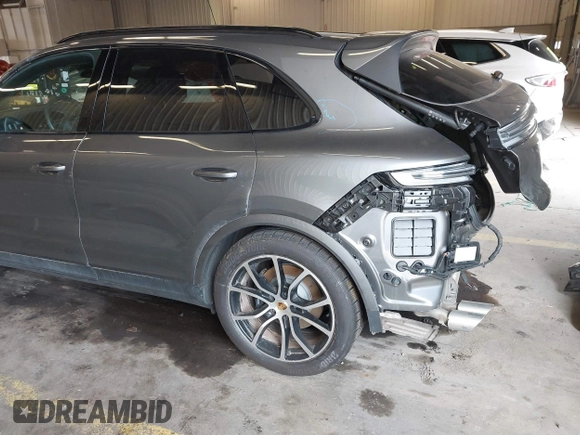 2024 Porsche Cayenne S with VIN WP1AL2AY1RDA34013, listed as a IAAI auction lot 41734007 with 9,778 mi miles and . Bid and sale history available at DreamBid. Image 20.