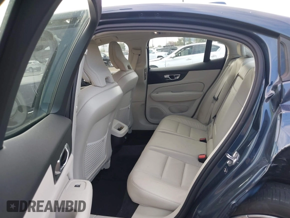 2019 Volvo S60 Momentum with VIN 7JR102FK6KG011458, listed as a IAAI auction lot 41515206 with 42,848 mi miles. Bid and sale history available at carsss.com. Image 8.
