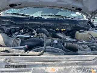 2019 Ford F-250 XL with VIN 1FT7W2BT5KED28715, listed as a IAAI auction lot 42764993 with 48,827 mi miles and . Bid and sale history available at DreamBid. Image 3.