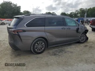2023 Toyota Sienna LE z VIN 5TDKRKEC9PS178719, wystawiony jako Copart lot #54421745 z przebiegiem 33 530 mil mil oraz Szkoda całkowita • Salvage title. Historia ofert i sprzedaży dostępna na DreamBid. Obrazek 3.