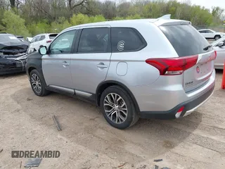 2017 Mitsubishi Outlander ES z VIN JA4AZ2A36HZ064804, wystawiony jako IAAI lot #42153351 z przebiegiem 115 714 mil mil oraz . Historia ofert i sprzedaży dostępna na DreamBid. Obrazek 3.