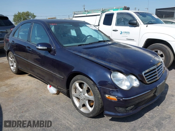 2007 Mercedes-Benz C 230 Sport с VIN WDBRF52HX7F906166, выставлен на аукционе IAAI как лот 42440243 с пробегом 82 522 миль миль и . История ставок и продаж доступна на DreamBid. Изображение 1.