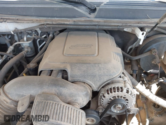 2010 Chevrolet Suburban LS with VIN 1GNUCHE01AR174986, listed as a IAAI auction lot 41697401 with 333,135 mi miles. Bid and sale history available at carsss.com. Image 10.
