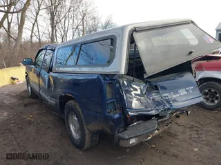 1999 Chevrolet Silverado 1500 LS with VIN 2GCEC19V1X1155172, listed as a IAAI auction lot 41488962 with 308,758 mi miles. Bid and sale history available at carsss.com. Image 3.