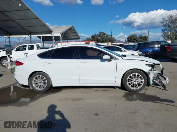 2020 Ford Fusion SE with VIN 3FA6P0H70LR155746, listed as a IAAI auction lot 41755768 with 74,220 mi miles. Bid and sale history available at carsss.com. Image 14.