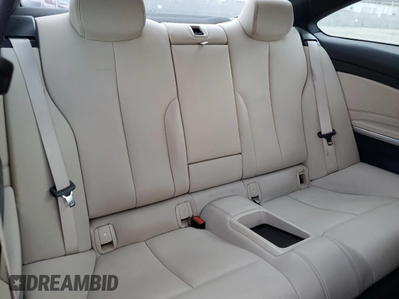 2015 BMW 4 Series 428i z VIN WBA3N7C55FK222137, wystawiony jako Copart lot #47128565 z przebiegiem 116 340 mil mil oraz Szkoda całkowita • Salvage title. Historia ofert i sprzedaży dostępna na DreamBid. Obrazek 10.