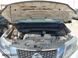 2013 Nissan Pathfinder SL with VIN 5N1AR2MN5DC668453, listed as a IAAI auction lot 41616759 with 188,915 mi miles. Bid and sale history available at carsss.com. Image 10.