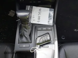 2021 Lexus ES with VIN 58ADZ1B11MU085680, listed as a IAAI auction lot 41447914 with 29,852 mi miles. Bid and sale history available at carsss.com. Image 11.