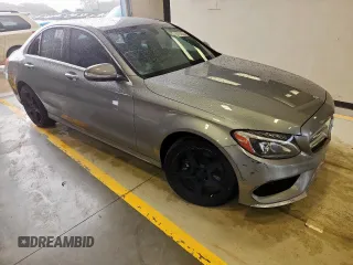 2015 Mercedes-Benz C 300 Luxury with VIN 55SWF4KBXFU007870, listed as a Copart auction lot 63792555 with 188,328 mi miles and Clean title. Bid and sale history available at DreamBid. Image 4.