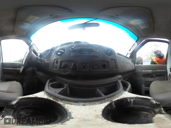 2014 Ford Econoline Passenger XL с VIN 1FBNE3BL2EDA82334, выставлен на аукционе IAAI как лот 42314725 с пробегом 86 887 миль миль и . История ставок и продаж доступна на DreamBid. Изображение 18.