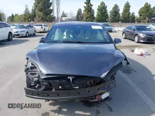 2019 Tesla Model X 75D with VIN 5YJXCBE23KF183801, listed as a IAAI auction lot 41757119 with Not Provided miles and . Bid and sale history available at carsss.com. Image 11.