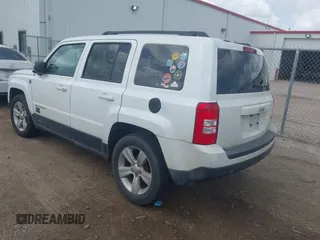 2016 Jeep Patriot Latitude with VIN 1C4NJPFB3GD583834, listed as a IAAI auction lot 42648455 with 118,083 mi miles and . Bid and sale history available at DreamBid. Image 3.