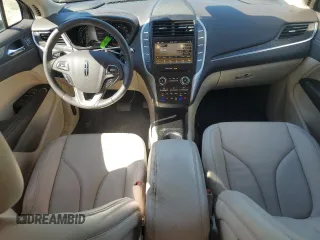 2018 Lincoln MKC Reserve z VIN 5LMCJ3D95JUL22995, wystawiony jako Copart lot #55973495 z przebiegiem 16 215 mil mil oraz Szkoda całkowita • Salvage title. Historia ofert i sprzedaży dostępna na DreamBid. Obrazek 8.