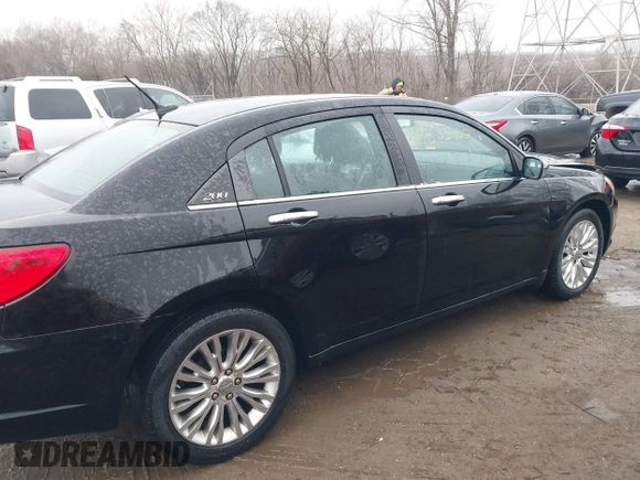 2013 Chrysler 200 Limited with VIN 1C3CCBCG4DN768490, listed as a IAAI auction lot 41533982 with 136,294 mi miles. Bid and sale history available at carsss.com. Image 13.