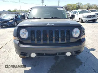 2015 Jeep Patriot Latitude with VIN 1C4NJPFB1FD314763, listed as a Copart auction lot 51809265 with 166,797 mi miles and Clean Title. Bid and sale history available at carsss.com. Image 5.