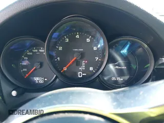 2017 Porsche Macan z VIN WP1AA2A55HLB07044, wystawiony jako IAAI lot #41737664 z przebiegiem 58 654 mil mil oraz . Historia ofert i sprzedaży dostępna na DreamBid. Obrazek 7.