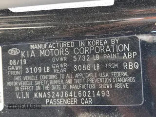 2020 Kia K900 z VIN KNAS24J64L6021493, wystawiony jako Copart lot #71236134 z przebiegiem Nie podano mil oraz Tytuł czysty. Historia ofert i sprzedaży dostępna na DreamBid. Obrazek 12.