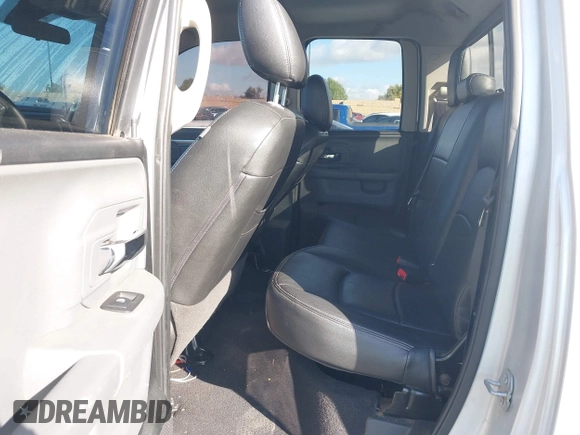 2017 Ram 1500 SLT z VIN 1C6RR6GG9HS804033, wystawiony jako IAAI lot #41707426 z przebiegiem 92 182 mil mil oraz . Historia ofert i sprzedaży dostępna na DreamBid. Obrazek 8.