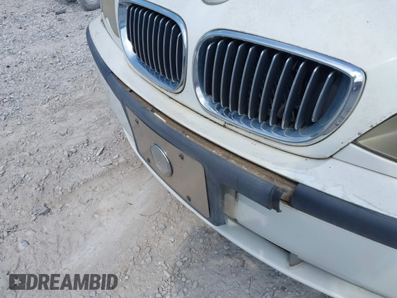 2003 BMW 3 Series 330i with VIN WBAEV53443KM30865, listed as a IAAI auction lot 42027481 with 1 mi miles. Bid and sale history available at carsss.com. Image 6.