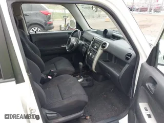 2005 Scion xB with VIN JTLKT324154024331, listed as a IAAI auction lot 42045127 with 170,111 mi miles. Bid and sale history available at carsss.com. Image 5.