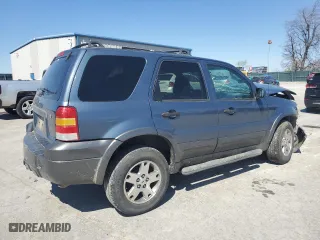 2005 Ford Escape XLT with VIN 1FMYU03145KC94313, listed as a Copart auction lot 49912025 with 206,139 mi miles and Salvage Title. Bid and sale history available at carsss.com. Image 3.