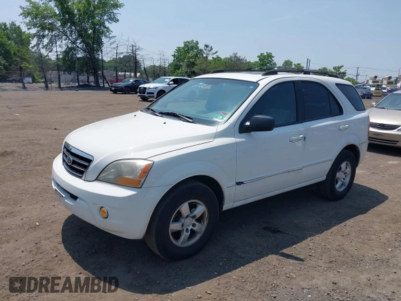 2007 Kia Sorento LX z VIN KNDJC736775722258, wystawiony jako IAAI lot #42409147 z przebiegiem 130 863 mil mil oraz . Historia ofert i sprzedaży dostępna na DreamBid. Obrazek 2.