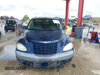 2002 Chrysler PT Cruiser Limited with VIN 3C8FY68B52T297802, listed as a IAAI auction lot 42140615 with 111,518 mi miles. Bid and sale history available at carsss.com. Image 6.