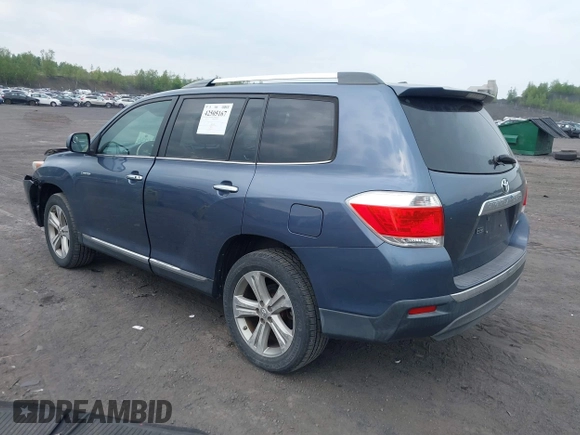 2012 Toyota Highlander Limited with VIN 5TDDK3EH4CS138265, listed as a IAAI auction lot 42505167 with 141,710 mi miles and . Bid and sale history available at DreamBid. Image 3.