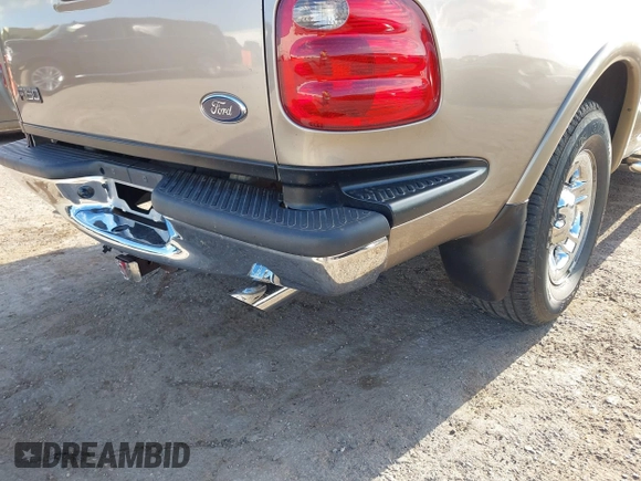 2003 Ford F-150 XL с VIN 1FTRX07LX3KC24422, выставлен на аукционе IAAI как лот 42559947 с пробегом 78 769 миль миль и . История ставок и продаж доступна на DreamBid. Изображение 6.