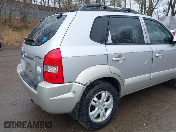 2006 Hyundai Tucson GLS with VIN KM8JN12D86U453274, listed as a IAAI auction lot 42095775 with 144,076 mi miles. Bid and sale history available at carsss.com. Image 15.