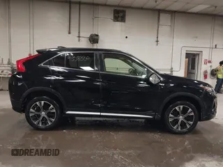 2018 Mitsubishi Eclipse Cross SE with VIN JA4AT5AA9JZ038799, listed as a IAAI auction lot 41858330 with 82,796 mi miles and . Bid and sale history available at DreamBid. Image 13.