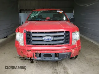 2010 Ford F-150 XL z VIN 1FTMF1EW0AFD69894, wystawiony jako Copart lot #60736395 z przebiegiem Nie podano mil oraz Czysty tytuł • Clean title. Historia ofert i sprzedaży dostępna na DreamBid. Obrazek 5.