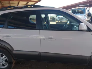 2006 Hyundai Tucson GLS with VIN KM8JN12D16U332117, listed as a IAAI auction lot 41831236 with 160,557 mi miles. Bid and sale history available at carsss.com. Image 13.