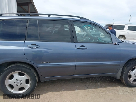 2007 Toyota Highlander w/3rd Row z VIN JTEDP21A270136538, wystawiony jako IAAI lot #41968025 z przebiegiem 112 064 mil mil oraz . Historia ofert i sprzedaży dostępna na DreamBid. Obrazek 13.