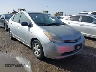 2008 Toyota Prius with VIN JTDKB20U283389767, listed as a IAAI auction lot 41718259 with 178,986 mi miles. Bid and sale history available at carsss.com. Image 1.