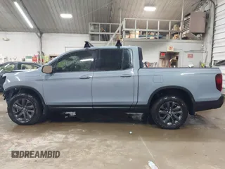 2024 Honda Ridgeline Sport z VIN 5FPYK3F16RB015283, wystawiony jako IAAI lot #42177340 z przebiegiem 7 581 mil mil oraz . Historia ofert i sprzedaży dostępna na DreamBid. Obrazek 14.