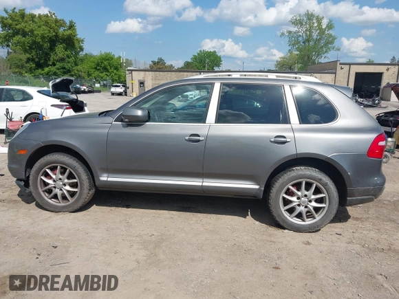 2008 Porsche Cayenne S z VIN WP1AB29P48LA44473, wystawiony jako IAAI lot #42273368 z przebiegiem 181 076 mil mil oraz . Historia ofert i sprzedaży dostępna na DreamBid. Obrazek 14.