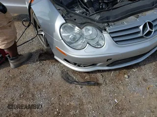 2003 Mercedes-Benz SL 500 z VIN WDBSK75F93F027609, wystawiony jako IAAI lot #42386934 z przebiegiem Nie podano mil oraz . Historia ofert i sprzedaży dostępna na DreamBid. Obrazek 6.