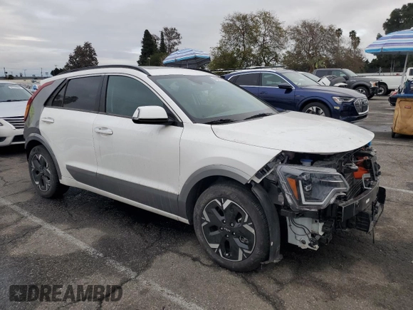2023 Kia Niro Wave with VIN KNDCT3L14P5042288, listed as a Copart auction lot 44417745 with 14,382 mi miles and Salvage Title. Bid and sale history available at DreamBid. Image 4.