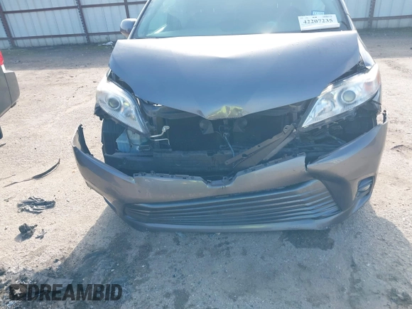 2018 Toyota Sienna XLE Auto Access Seat z VIN 5TDYZ3DC9JS949804, wystawiony jako IAAI lot #42207235 z przebiegiem 148 044 mil mil oraz . Historia ofert i sprzedaży dostępna na DreamBid. Obrazek 12.