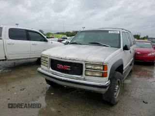 1997 GMC Suburban z VIN 1GKGK26JXVJ715765, wystawiony jako Copart lot #73188284 z przebiegiem 301 101 mil mil oraz Szkoda całkowita • Salvage title. Historia ofert i sprzedaży dostępna na DreamBid. Obrazek 10.