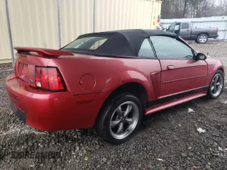 2000 Ford Mustang with VIN 1FAFP4445YF235471, listed as a Copart auction lot 44600335 with 0 mi miles and Salvage Title. Bid and sale history available at carsss.com. Image 3.