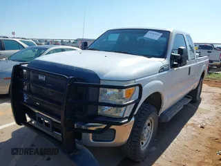 2016 Ford F-250 XLT with VIN 1FT7X2B6XGEB63033, listed as a IAAI auction lot 42593094 with 139,263 mi miles and . Bid and sale history available at DreamBid. Image 2.