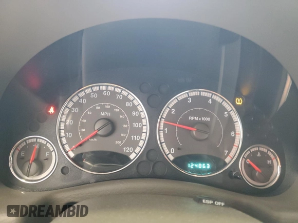 2007 Jeep Liberty Limited z VIN 1J4GL58K87W520652, wystawiony jako Copart lot #48041335 z przebiegiem 124 863 mil mil oraz Czysty tytuł • Clean title. Historia ofert i sprzedaży dostępna na DreamBid. Obrazek 9.