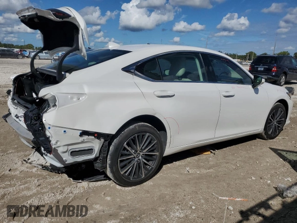 2023 Lexus ES with VIN 58ADA1C1XPU028551, listed as a Copart auction lot 47043315 with 25,088 mi miles and Salvage Title. Bid and sale history available at carsss.com. Image 3.